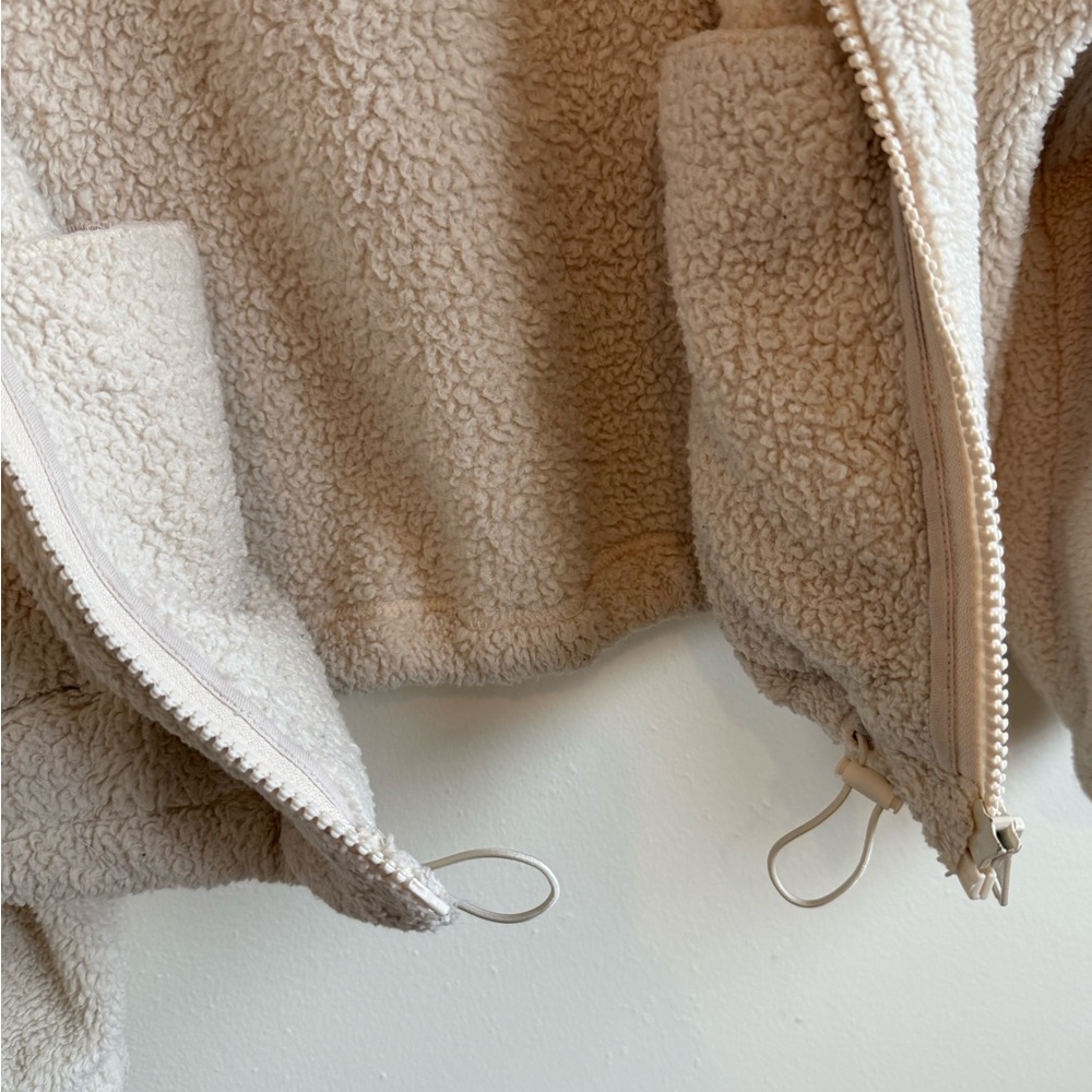 Aritzia Sunday Best Sherpa Mock Neck full Zip Jacket - Picture 10 of 11
